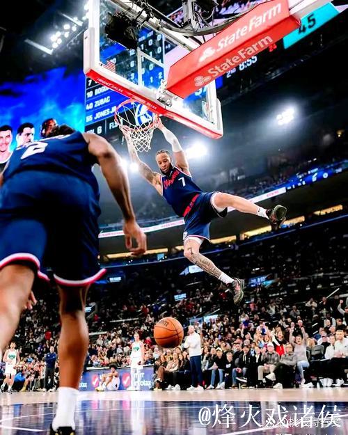 邓恩独挑大梁!全场17分1篮板5助攻,首发中唯一正负值为正的球员 邓恩独挑大梁!全场17分1篮板5助攻,首发中唯一正负值为正的球员