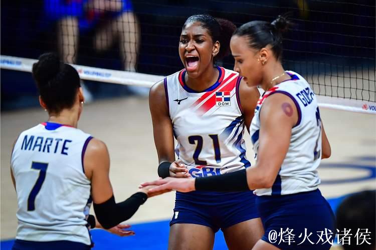 泰国女排五局鏖战险胜越南,决胜局激战至25分夺胜 泰国女排五局鏖战险胜越南,决胜局激战至25分夺胜