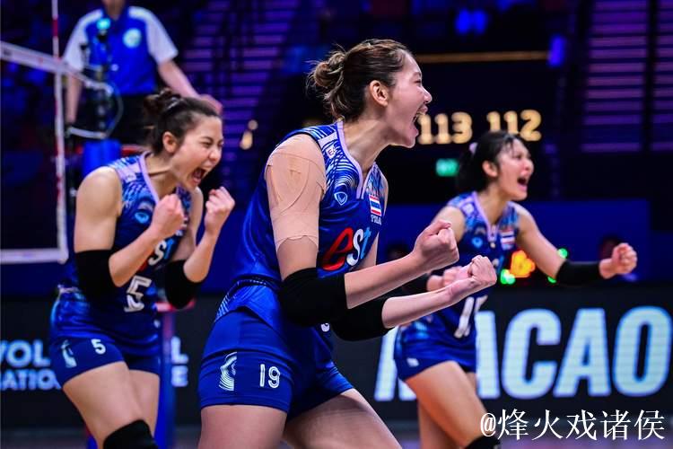泰国女排五局鏖战险胜越南,决胜局激战至25分夺胜 泰国女排五局鏖战险胜越南,决胜局激战至25分夺胜